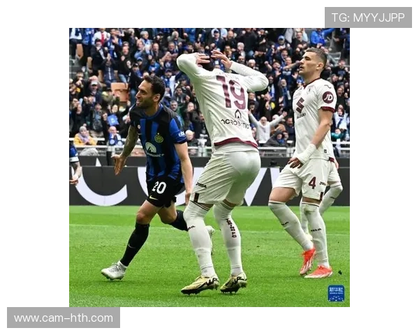 都灵球迷半场退场抗议，主席发文呼吁支持球队